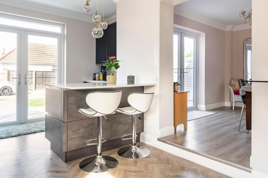 Home By The Sea In Rustington Eksteriør bilde